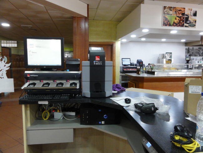 Instalacion CashGuard en Restaurante Fenix – Telsystem distribuidor oficial Cashguard-Cafeteria