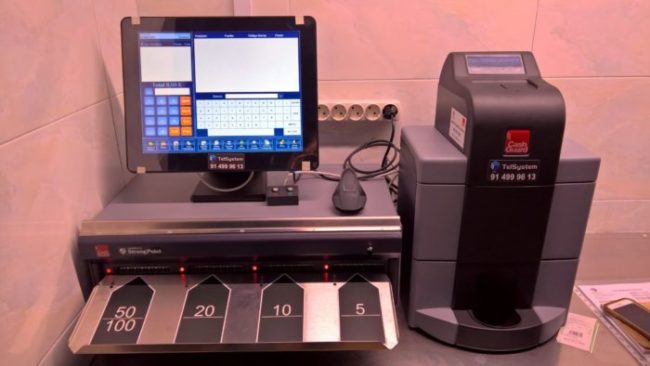 Instalación-de-CashGuard-en-pescadería-Aparicio-Telsystem Instalación-de-CashGuard-en-pescadería